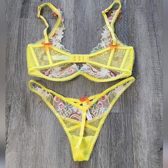 New!SET‎ For Love and Lemons Mirabelle Underwire Bra with Matching Thong Panty - Picture 7 of 16
